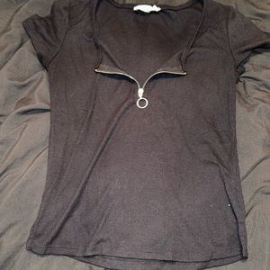 S black tee shirt